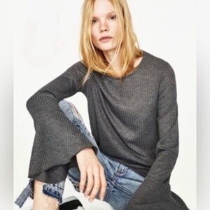 Zara Grey Long Bell Sleeve Ribbed Crew Neck Top‎ - Medium